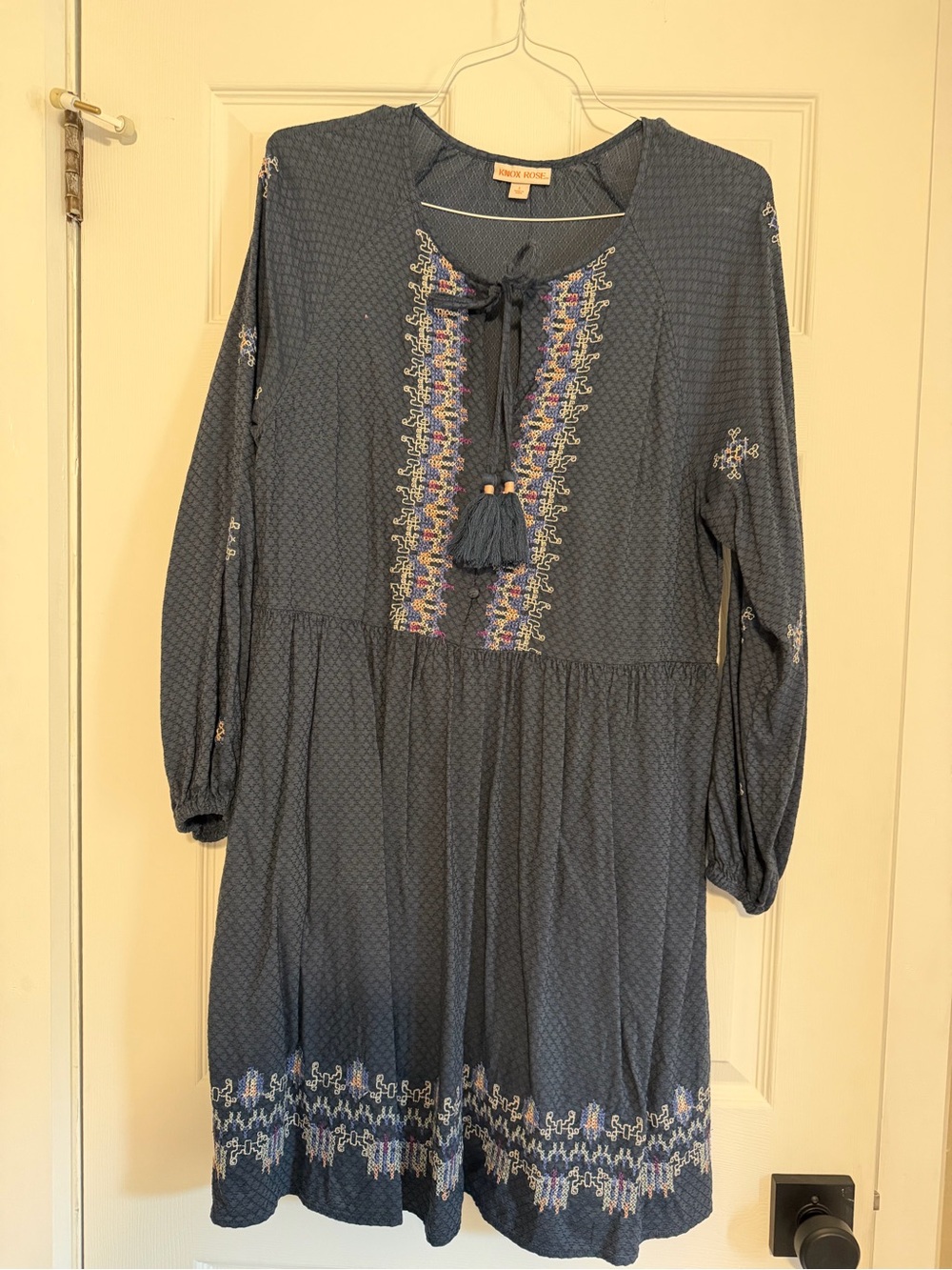 Knox Rose Navy Blue Embroidered Dress - Picture 2 of 9